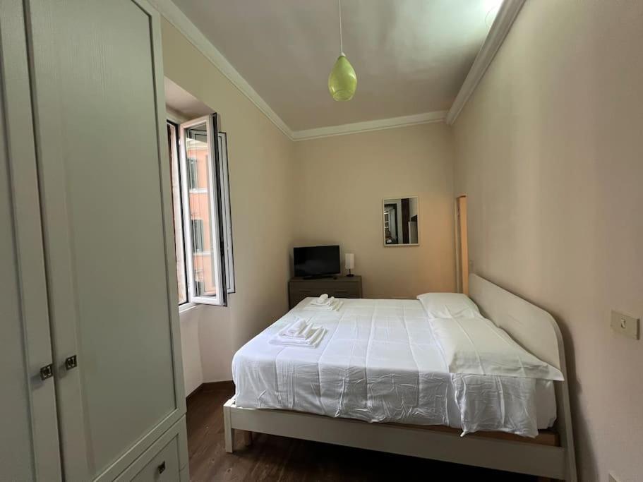 La Fornarina Apartment โรม ภายนอก รูปภาพ